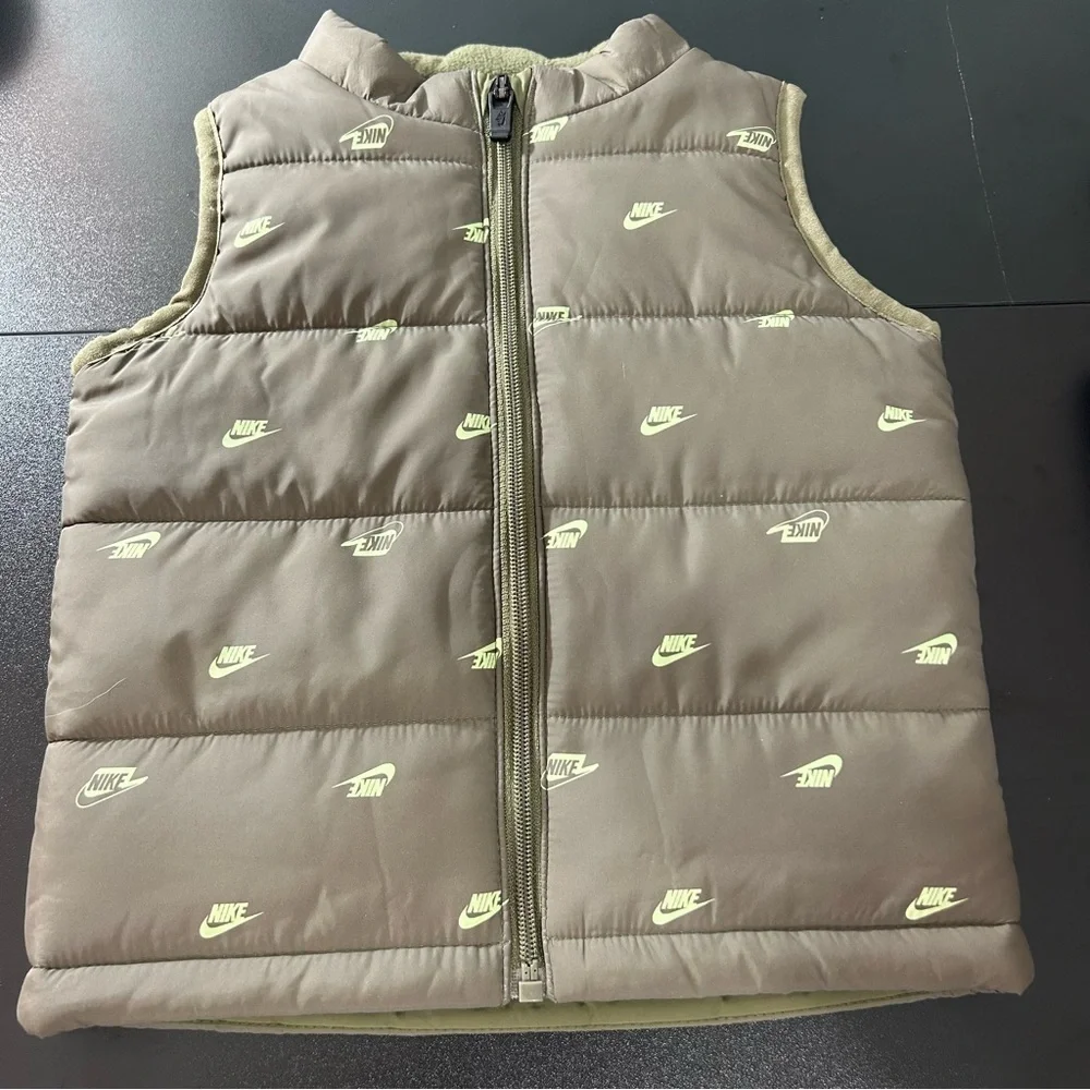 NIKE Lot of 2 Vests Boys Full Zip Navy & Olive Green With NIKE Graphic Sz 18 Mth